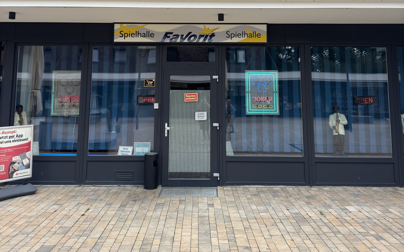 Spielhalle Favorit Glashütte, Außenansicht